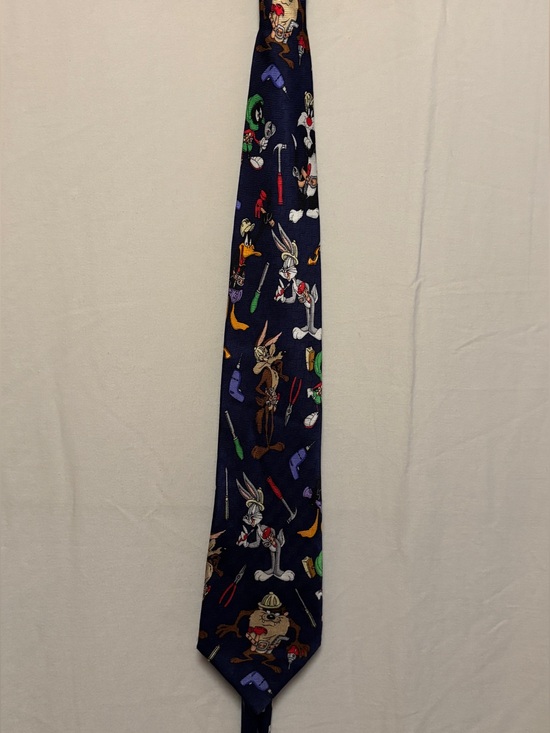 Warner Bros. Other - 1990’s Warner Bros bugs bunny 100% silk